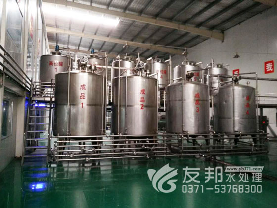 瓶装水灌装线.jpg